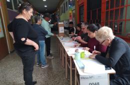 En Rojas el acto comicial inició con normalidad